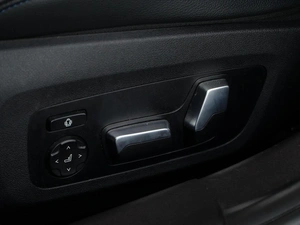 Седан BMW 3 серия 2019 года, 5249046 рублей, Москва