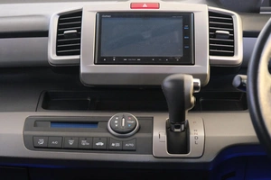 Минивэн Honda Freed 2015 года, 1499000 рублей, Омск