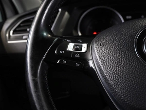 Внедорожник Volkswagen Tiguan 2017 года, 2230000 рублей, Волгоград