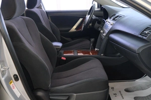 Седан Toyota Camry 2010 года, 1499000 рублей, Омск