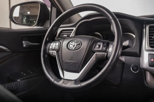 Внедорожник Toyota Highlander 2014 года, 3289000 рублей, Томск