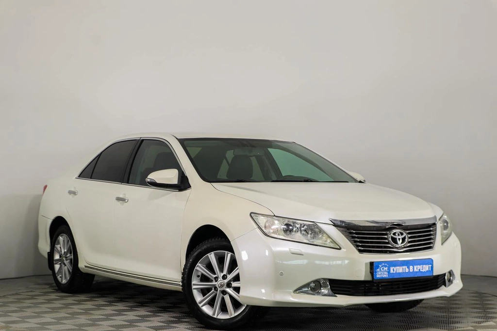 Седан Toyota Camry 2014 года, 1689000 рублей, Пермь
