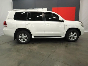 Внедорожник Toyota Land Cruiser 2011 года, 3500000 рублей, Курск