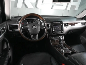 Внедорожник Volkswagen Touareg 2013 года, 2310000 рублей, Аксай