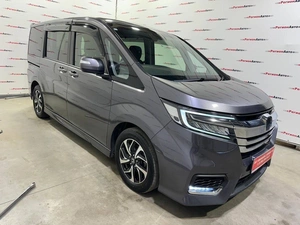 Минивэн Honda Stepwgn Spada 2021 года, 2300000 рублей, Красноярск