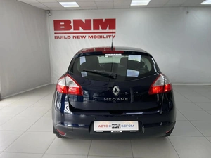 Хэтчбек Renault Megane 2013 года, 975000 рублей, Курск