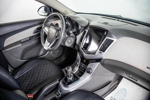 Седан Chevrolet Cruze 2010 года, 619000 рублей, Пермь
