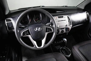 Хетчбэк Hyundai i20 2010 года, 569000 рублей, Сургут