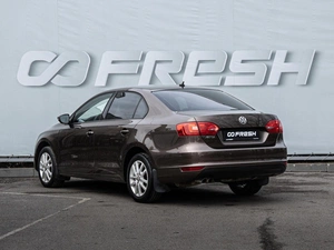 Седан Volkswagen Jetta 2011 года, 1150000 рублей, Волгоград