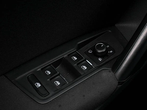 Внедорожник Volkswagen Tiguan 2017 года, 2400000 рублей, Волгоград