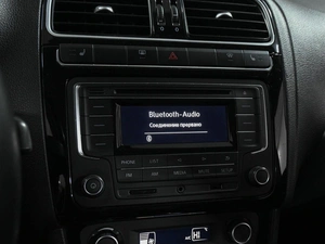 Седан Volkswagen Polo 2017 года, 1419000 рублей, Аксай