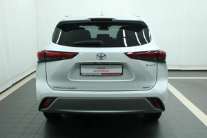 Внедорожник Toyota Highlander 2025 года, 5380000 рублей, Красноярск
