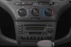 Хетчбэк Toyota Vitz 1999 года, 609000 рублей, Кемерово