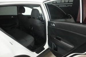 Внедорожник Kia Sportage 2018 года, 2440000 рублей, Курск