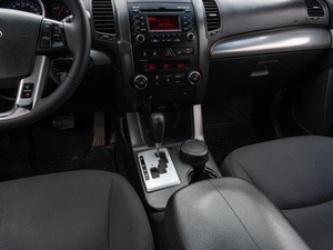Внедорожник Kia Sorento 2010 года, 1299000 рублей, Саратов