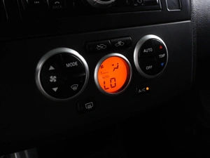 Хетчбэк Nissan Tiida 2010 года, 598000 рублей, Минеральные Воды