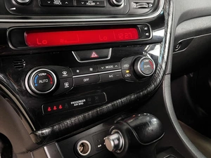 Седан Kia Optima 2015 года, 1470000 рублей, Нижневартовск