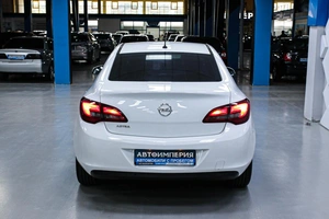 Хетчбэк Opel Astra 2013 года, 878000 рублей, Солонцы