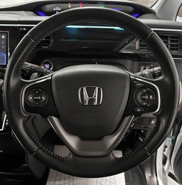 Минивэн Honda Stepwgn 2017 года, 1897000 рублей, Красноярск