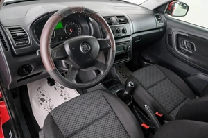 Хетчбэк Skoda Fabia 2013 года, 299000 рублей, Красноярск