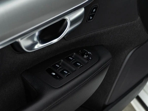 Универсал Volvo V90 2019 года, 2599050 рублей, Москва