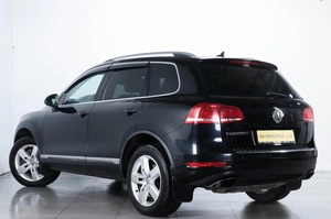 Внедорожник Volkswagen Touareg 2011 года, 1979000 рублей, Челябинск