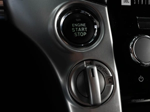 Внедорожник Toyota Land Cruiser 2012 года, 4979000 рублей, Тюмень