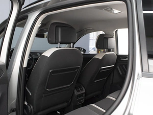 Внедорожник Volkswagen Tiguan 2018 года, 2160000 рублей, Омск