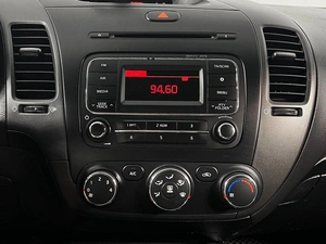 Седан Kia Cerato 2013 года, 829900 рублей, Казань