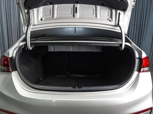 Седан Hyundai Solaris 2019 года, 1179000 рублей, Тюмень