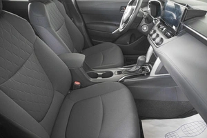 Внедорожник Toyota Corolla Cross 2024 года, 2949000 рублей, Кемерово