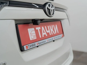 Внедорожник Toyota Harrier 2014 года, 2460000 рублей, Красноярск
