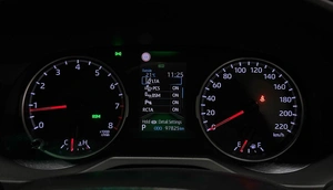 Внедорожник Toyota RAV4 2020 года, 2630000 рублей, Красноярск