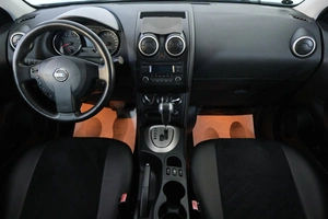 Внедорожник Nissan Qashqai 2011 года, 1049000 рублей, Омск