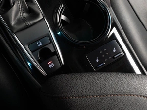 Седан Toyota Camry 2019 года, 2879000 рублей, Тюмень