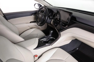 Седан Toyota Camry 2021 года, 3449000 рублей, Пермь