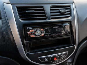 Седан Hyundai Solaris 2011 года, 720000 рублей, Краснодар