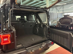 Внедорожник Jeep Wrangler 2025 года, 7990000 рублей, Павловская Слобода