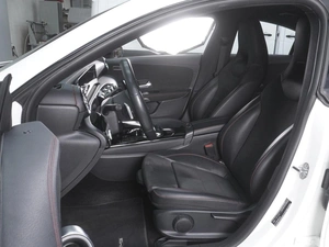 Седан Mercedes-benz CLA-класс 2019 года, 3099000 рублей, Ростов-на-Дону
