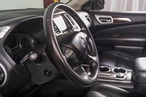 Внедорожник Nissan Pathfinder 2015 года, 1679000 рублей, Томск