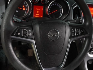 Хетчбэк Opel Astra GTC 2011 года, 799000 рублей, Воронеж