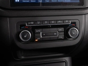 Внедорожник Volkswagen Tiguan 2012 года, 1169000 рублей, Тюмень