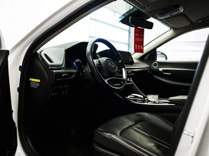 Седан Hyundai Sonata 2020 года, 2290000 рублей, Красноярск