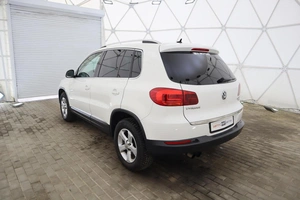 Внедорожник Volkswagen Tiguan 2011 года, 1250000 рублей, Обнинск