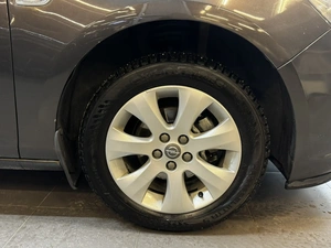 Седан Opel Astra 2013 года, 647000 рублей, Красноярск