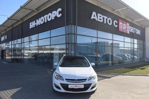 Хэтчбек Opel Astra 2013 года, 920000 рублей, Мирное