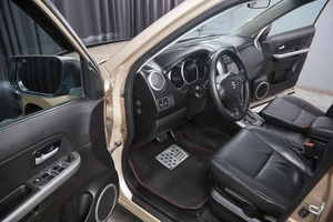 Внедорожник Suzuki Grand Vitara 2011 года, 1177000 рублей, Красноярск