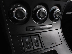 Хетчбэк Mazda 3 2012 года, 869000 рублей, Воронеж