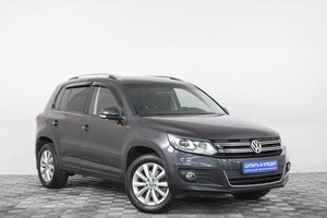 Внедорожник Volkswagen Tiguan 2016 года, 1649000 рублей, Кемерово