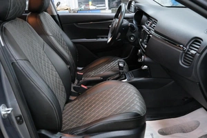 Хетчбэк Kia Rio X-Line 2019 года, 1699000 рублей, Омск